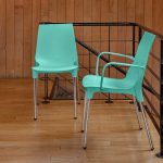 Silla Línea Lola con Apoyabrazos para Cocina Comedor Galería y Quincho - Imagen 5