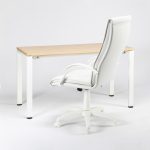 Combo Escritorio Laurel Roble American + Sillón Malbec Alto Blanco