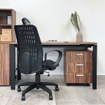 Combo Escritorio Laurel Nogal Terracota + Silla Planaria Negra - Imagen 2